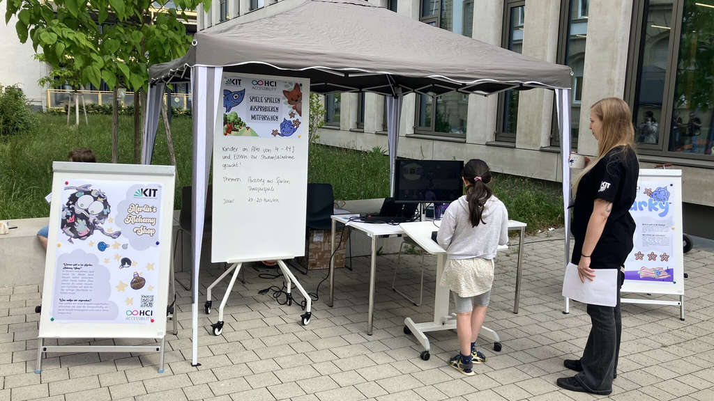 Our outside pavillon for demos and conducting studies with interested visitors.